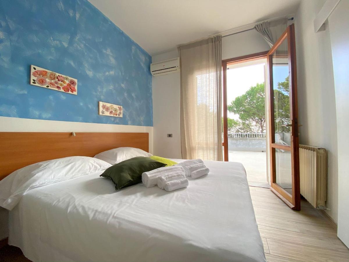 San Costanzo Camping Village Mar Y Sierra מראה חיצוני תמונה