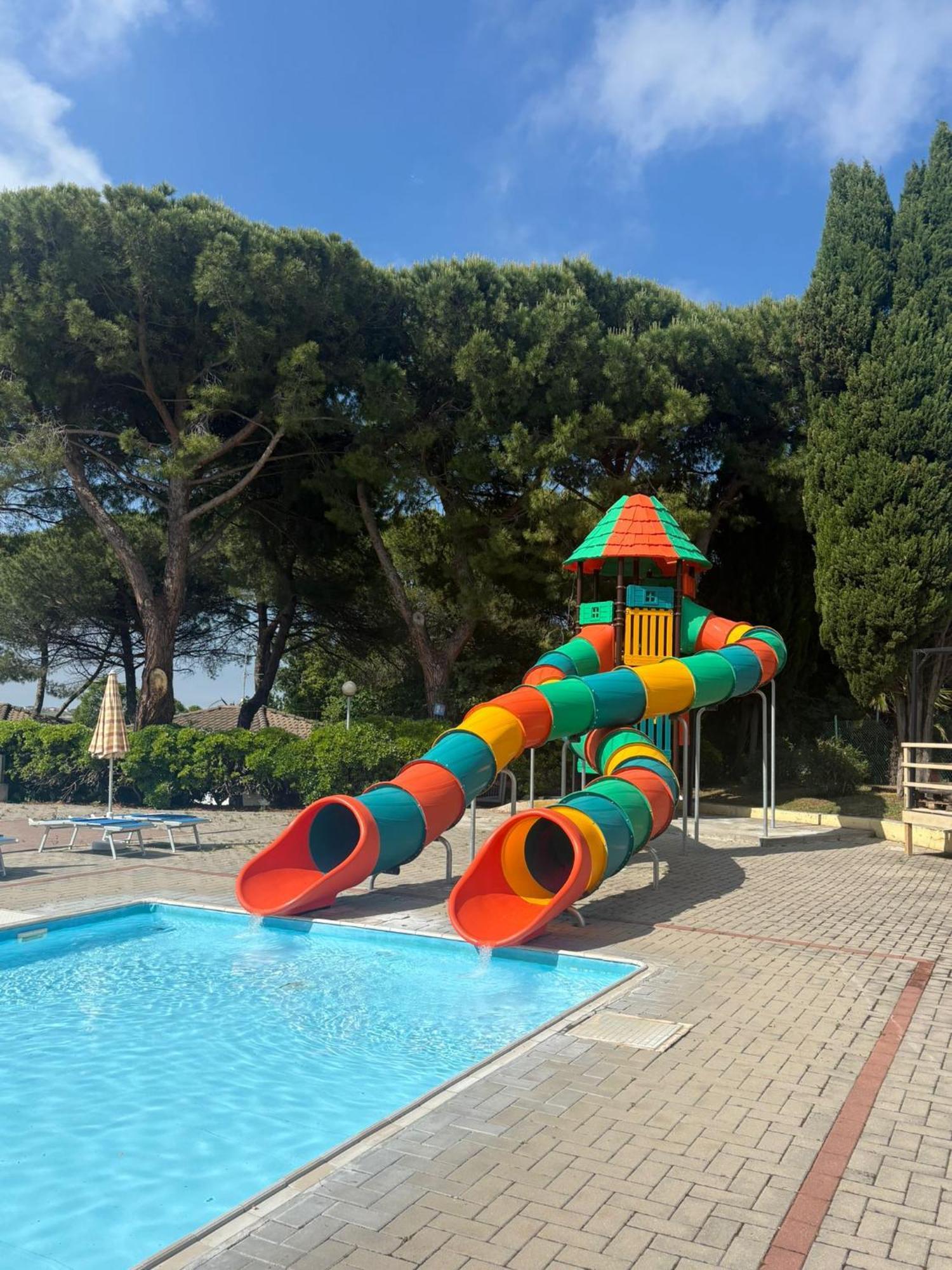 San Costanzo Camping Village Mar Y Sierra מראה חיצוני תמונה