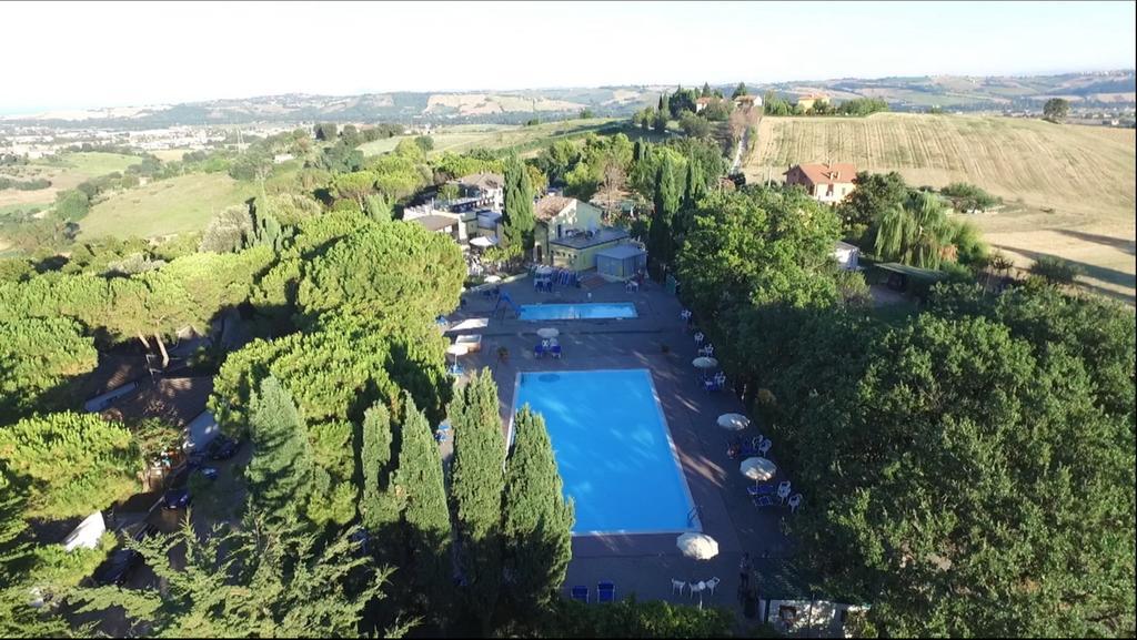 San Costanzo Camping Village Mar Y Sierra מראה חיצוני תמונה