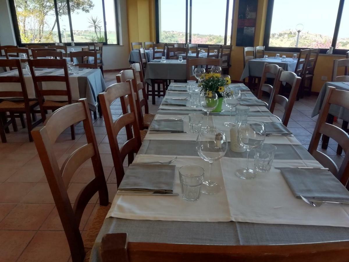 San Costanzo Camping Village Mar Y Sierra מראה חיצוני תמונה