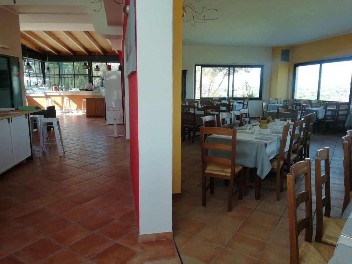 San Costanzo Camping Village Mar Y Sierra מראה חיצוני תמונה
