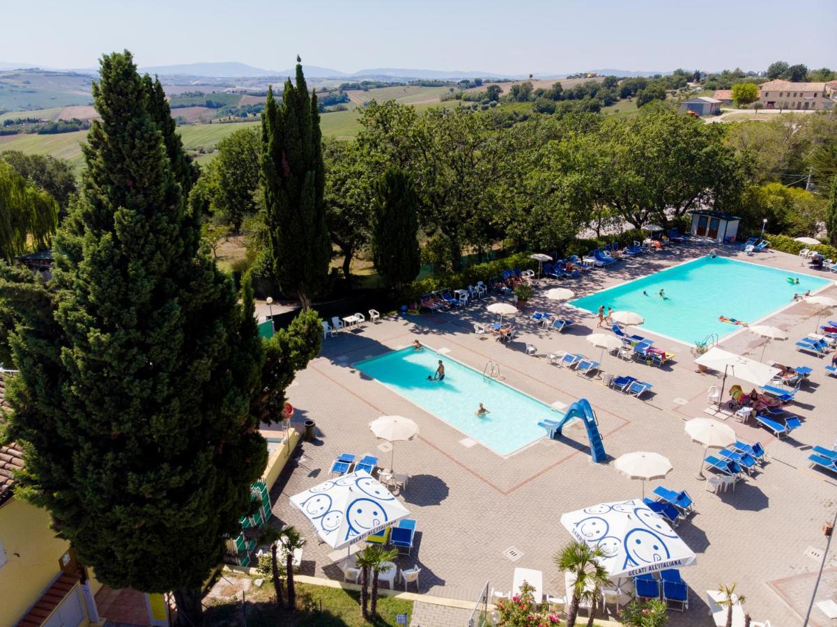 San Costanzo Camping Village Mar Y Sierra מראה חיצוני תמונה